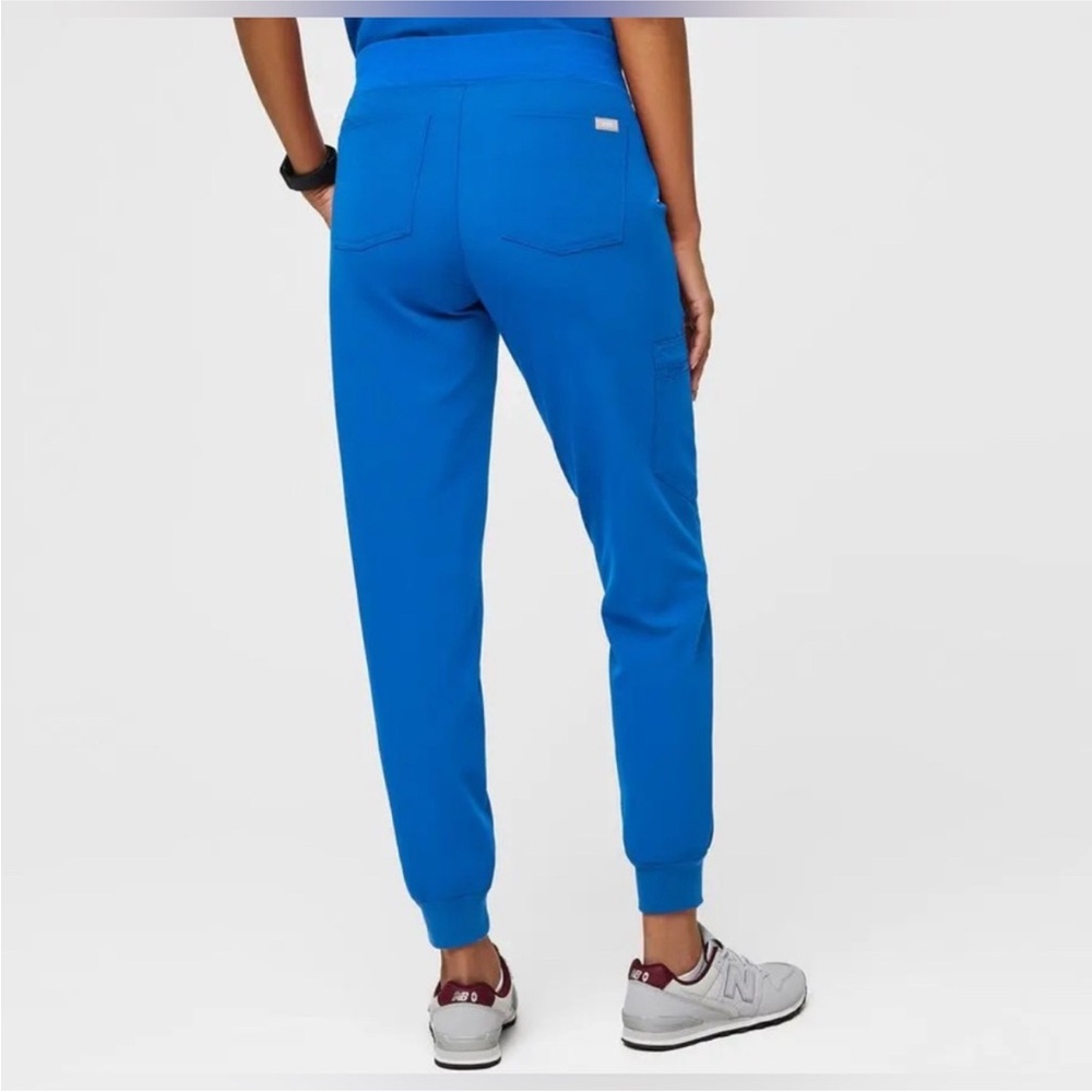 Figs Zamora Jogger Scrubs Blue size Large - Picture 2 of 7